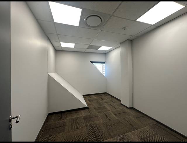 217.40M² OFFICE TO LET IN DORINGKLOOF